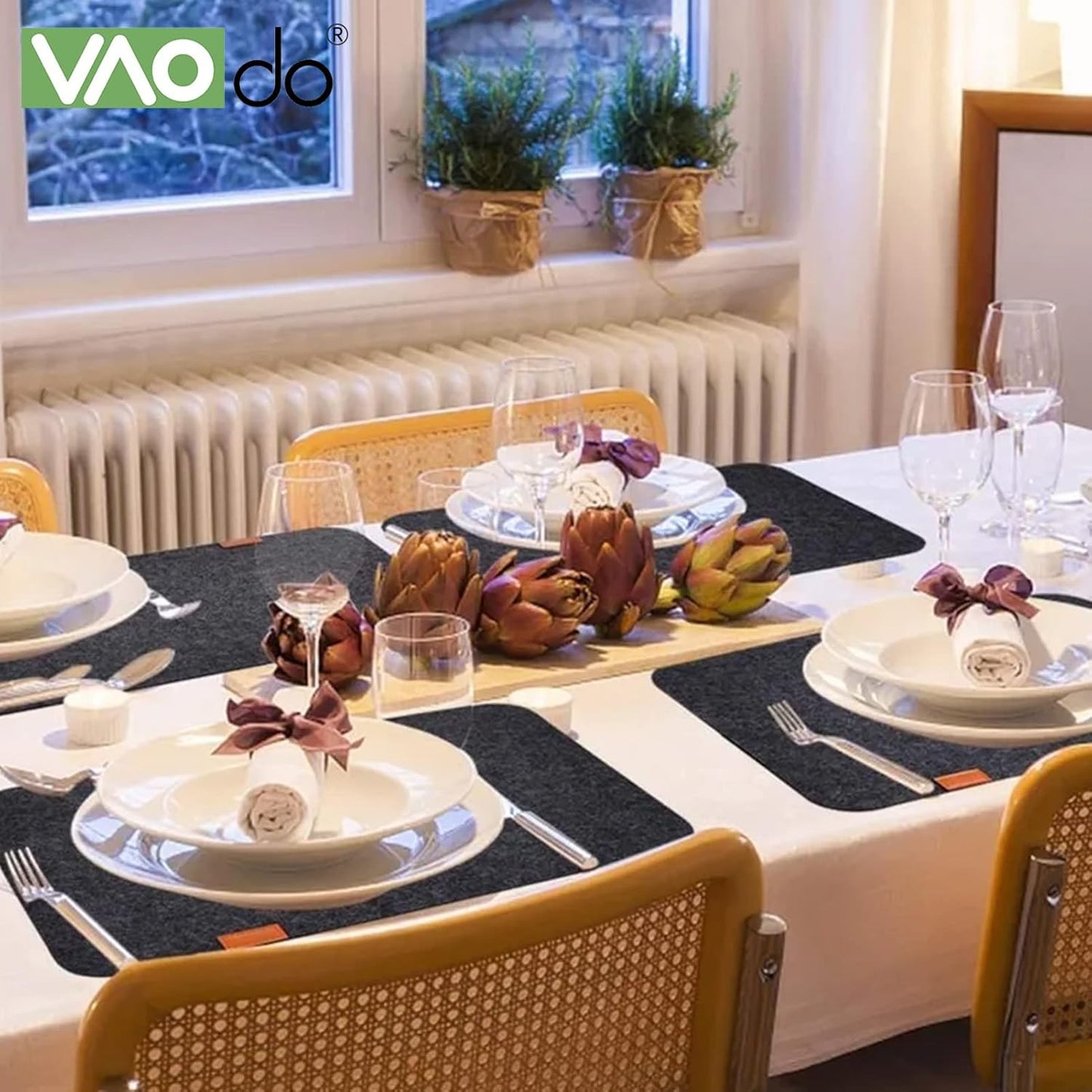 VAODO 24 Pcs Felt Placemats for Dining Table, Non-Slip and Heat-Resistant Placemats Set of 8, Contains 8 Placemats, 8 Coasters and 8 Cutlery Bags, Suitable for Gathering, Friends Party, Dark Gray