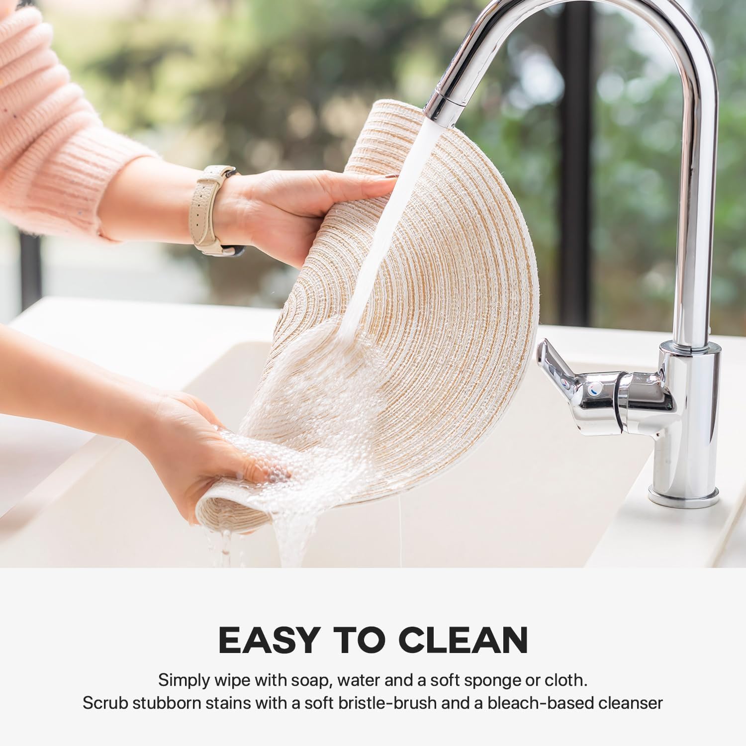 Round Braided Placemats Set of 4, Woven Heat Resistant Washable Kitchen Table Mats with 4 Coasters for Dining Home Wedding Outdoor Party (Beige)