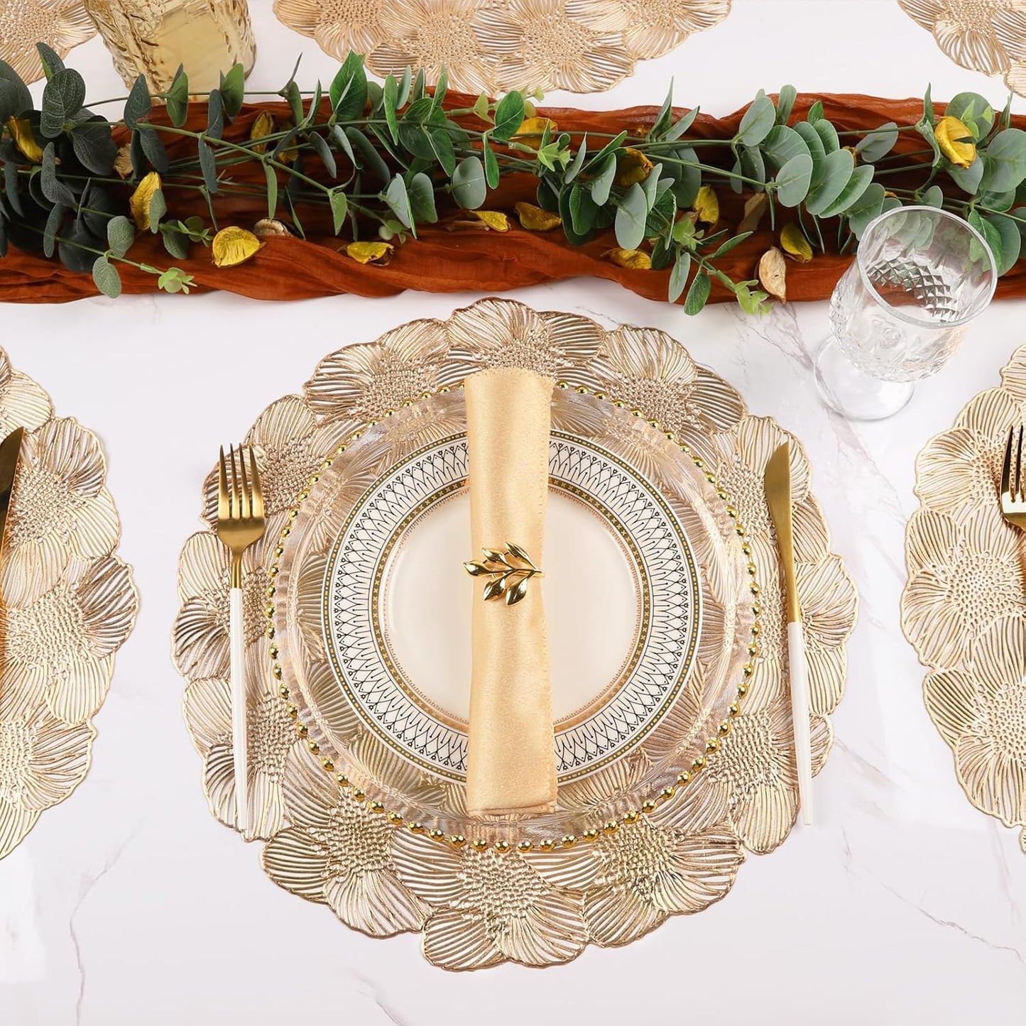 NALACAL Gold Round Placemats for Dining Table, Set of 6 Non-Slip Vinyl Mats, Washable Hollow Out Metallic Place Mats for Wedding Party Dining Table Kitchen Decorations