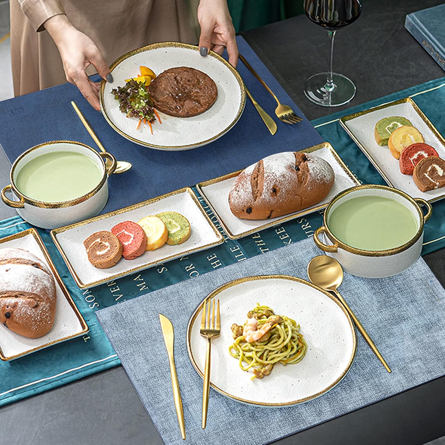 SUEH DESIGN Leather Placemats Set of 6 Reversible Table Mats Heat Resistant Waterproof Place Mats for Dining Table Kitchen Parties