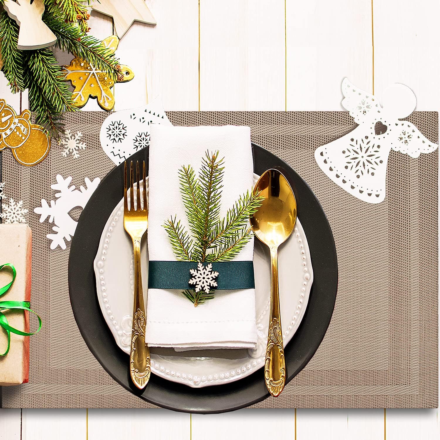 Set of 8 Placemats, Non-Slip Crossweave Woven Vinyl Insulation Placemat Washable Table Mats 45x30cm (Champagne)